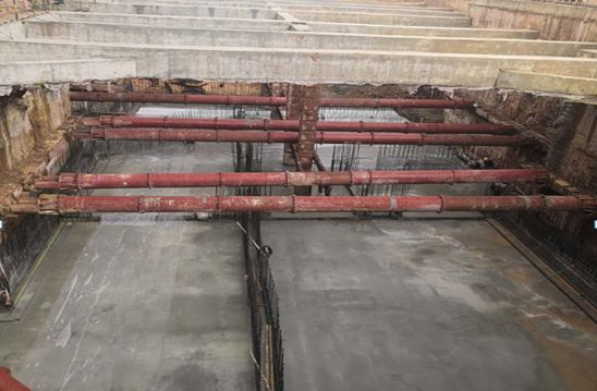 广州地铁21号线项目黄村站附属最大基坑第一段底板混凝土浇筑完成