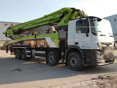 广东广州2018年56米工业4.0中联重科混凝土泵车，奔驰国五底盘