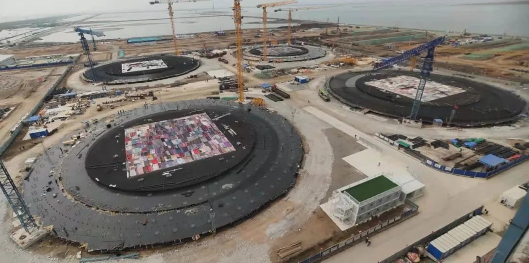上海电力建筑工程公司：天津南港LNG二阶段项目储罐承台全部砼浇筑完成