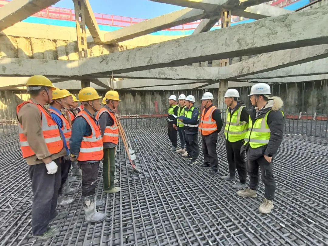 中建八局浙江公司绍兴传媒中心项目首块底板顺利浇筑混凝土