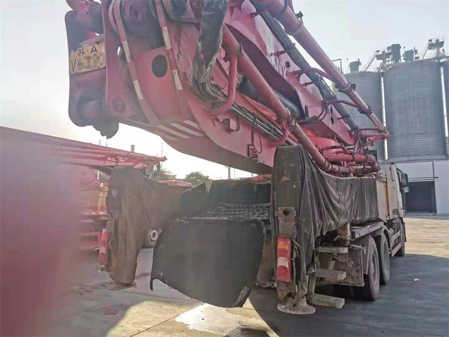 江苏南京2019年52米三一重工混凝土泵车，奔驰底盘