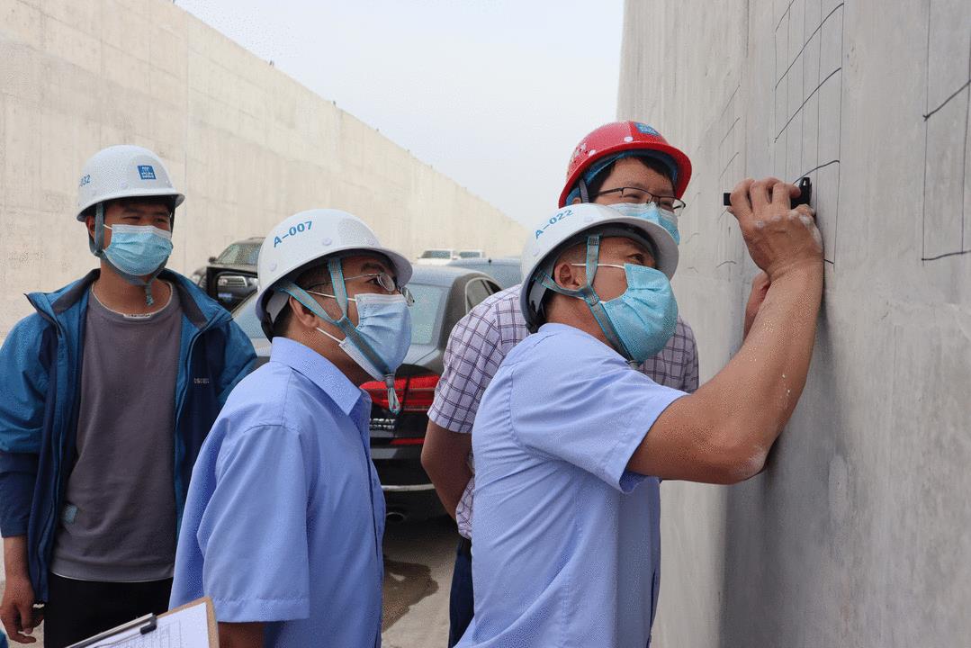 中建六局天津地铁7号线大寺车辆段上盖板地项目首块顶板砼浇筑完成