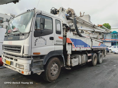 广州2012年底国三5节臂40米中联重科混凝土泵车，五十铃底盘