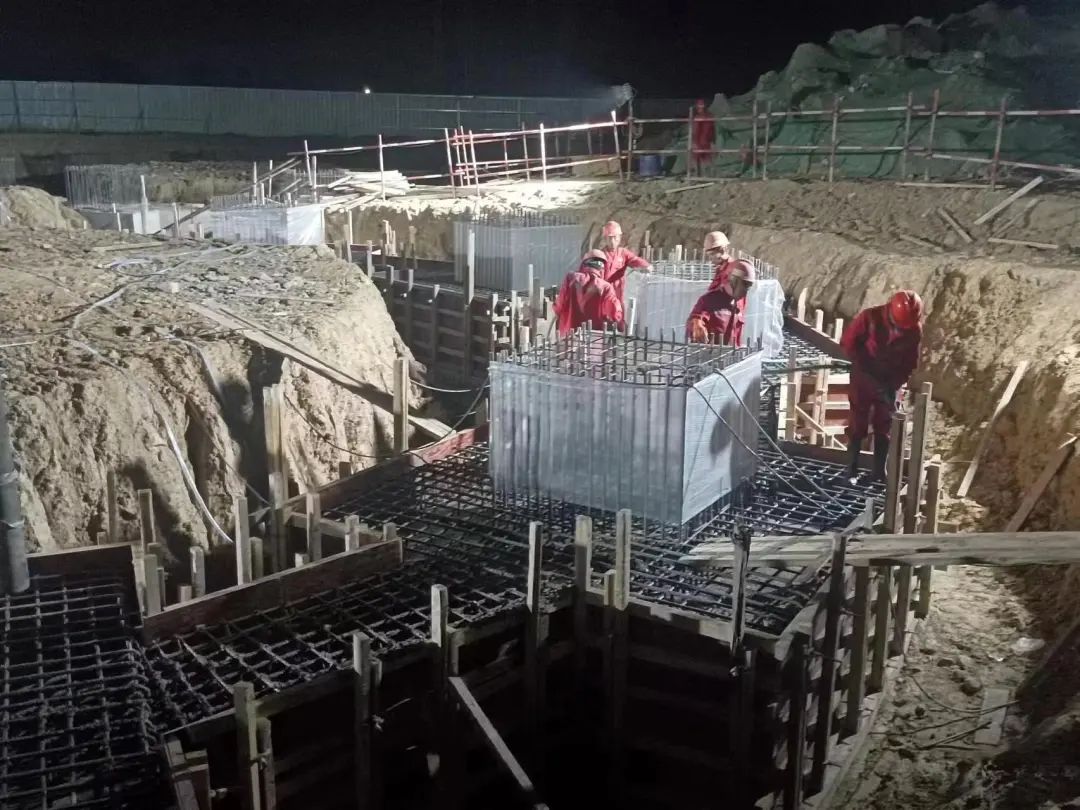 寰球工程广西石化项目低温罐区乙烯球罐组基础全部混凝土浇筑完成
