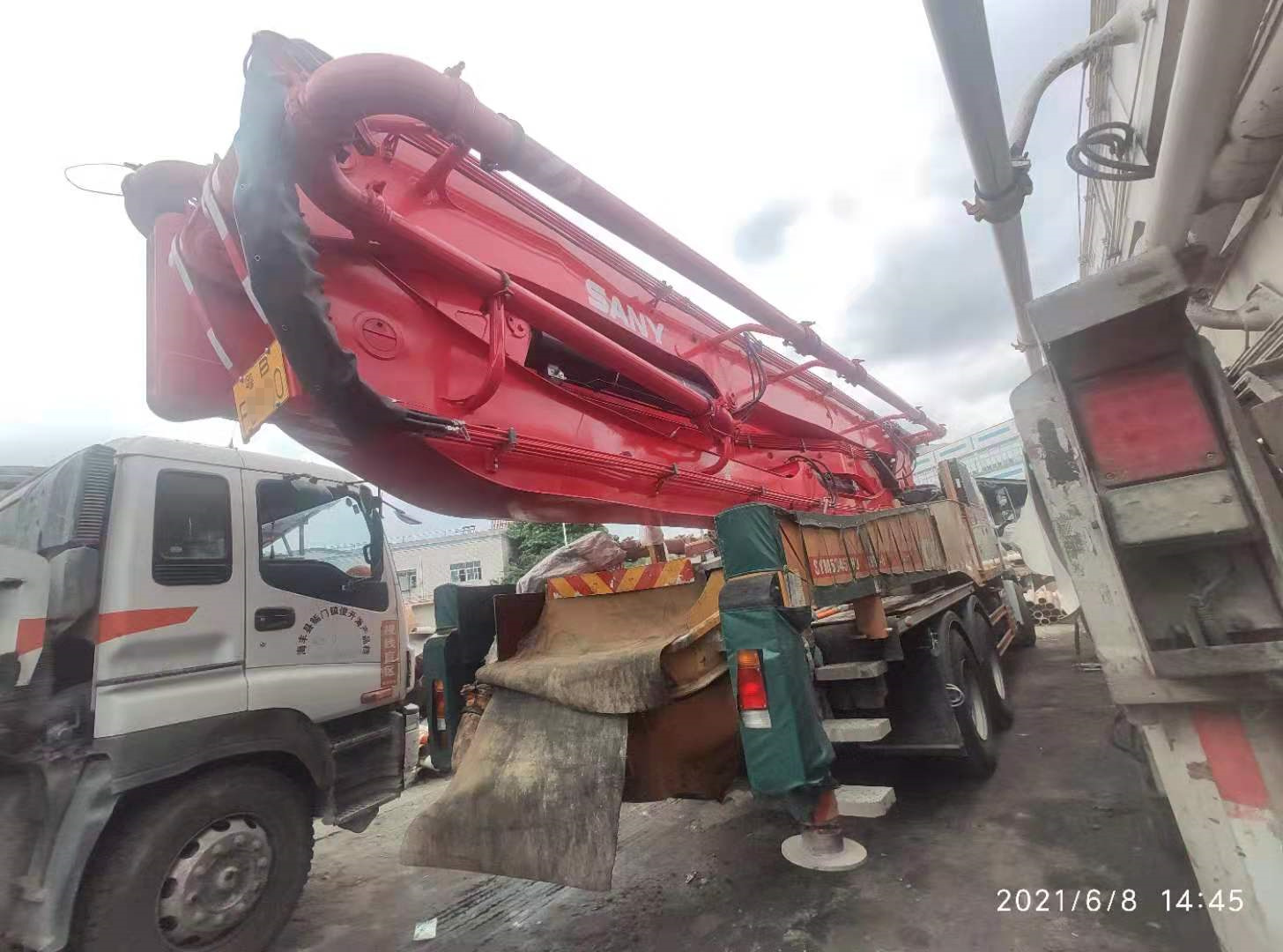广州2021年国六6节臂49米三一重工混凝土泵车，五十铃底盘