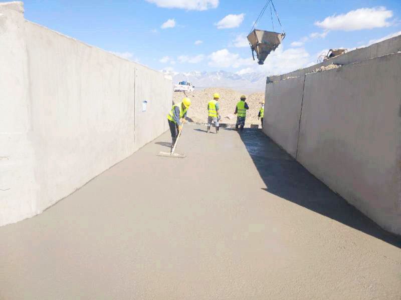 新疆路桥建设集团塔城片区和丰分指涵洞附属混凝土浇筑完成