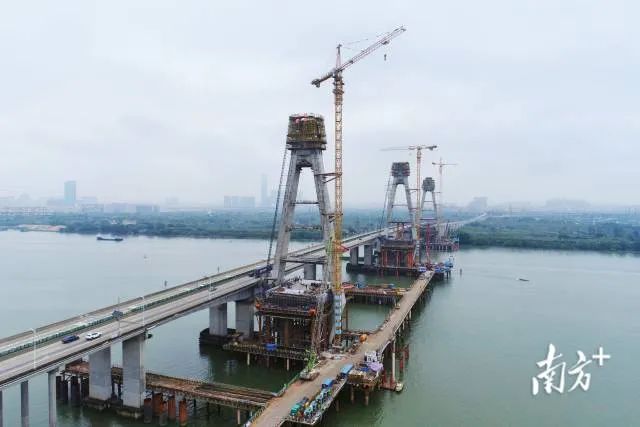 中江高速改扩建项目西江特大桥30号主墩0号节段主梁混凝土浇筑完成