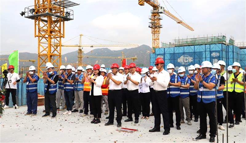 十七冶广州海逸村（一期）EPC总承包项目高层住宅主体结构全部封顶