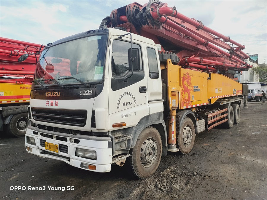 广州2013年6月底C8国三6节臂56米三一重工泵车，五十铃底盘
