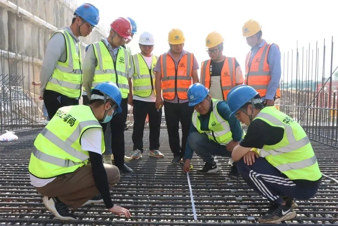 江苏省徐州市奎河全地下式污水处理厂项目首块底板混凝土浇筑完成
