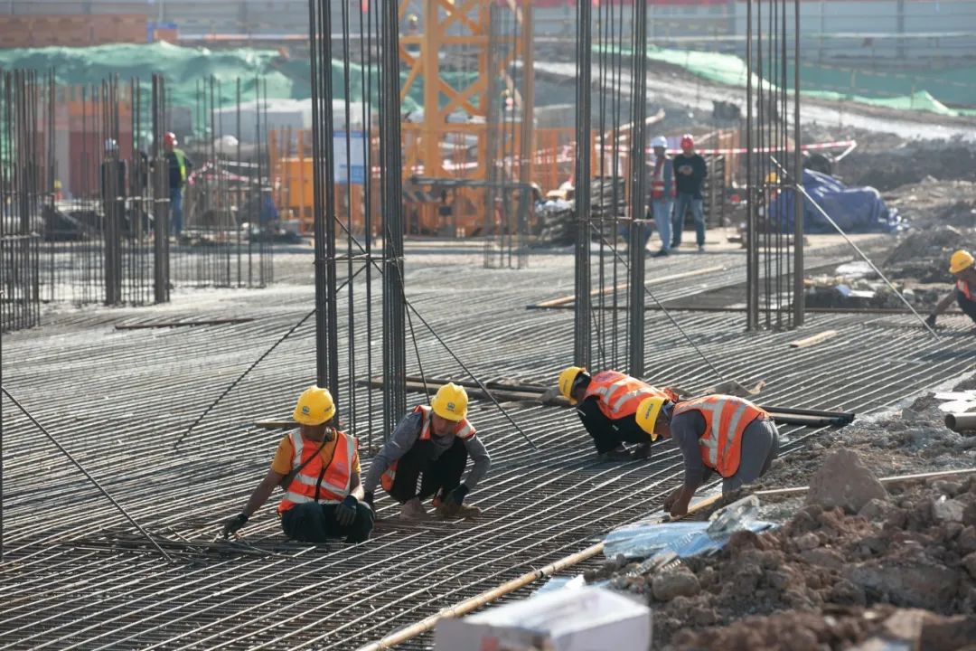 中铁五局广州南沙2022NJY-8地块项目首块底板顺利浇筑混凝土
