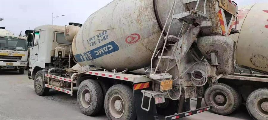 广州一批华菱星马混凝土搅拌运输车，2014、2015和2016年