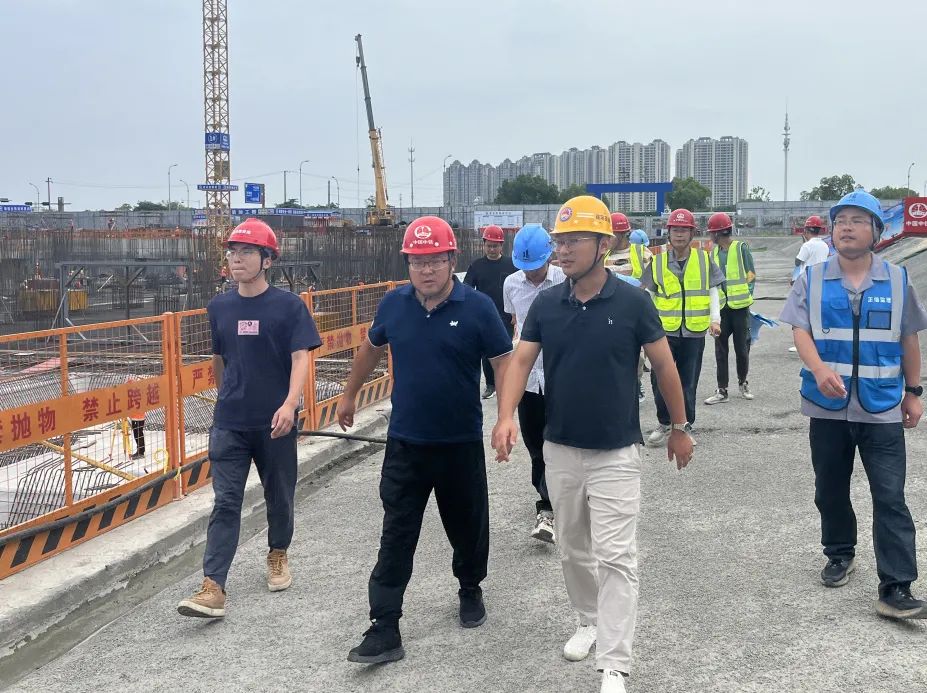 施工条件验收 - 江苏省苏州市东方纺织城城市更新项目首块筏板混凝土浇筑完成