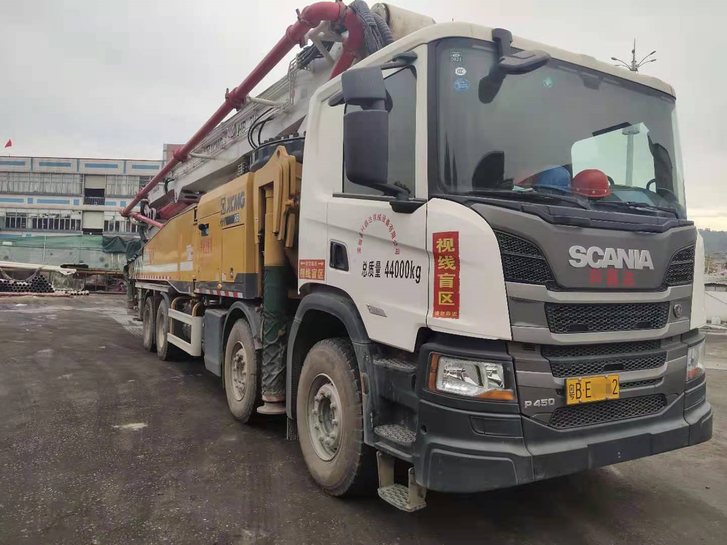 广州2020年4月国五6节臂徐工62米混凝土泵车，斯堪尼亚底盘