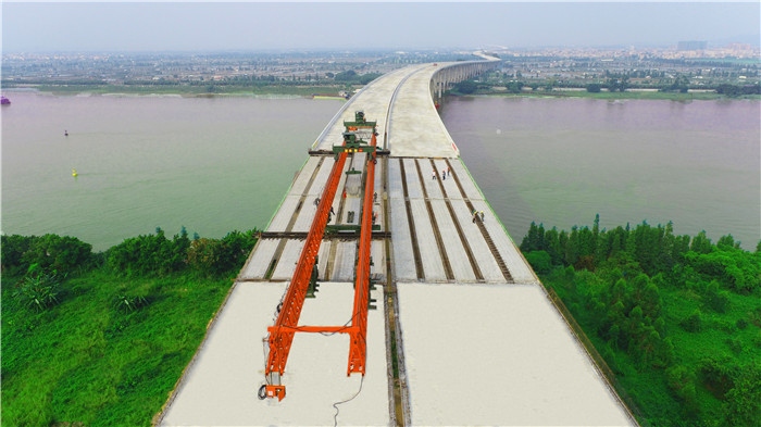 广东中开高速公路（TJ-6标段）所有预制箱梁架设任务圆满完成