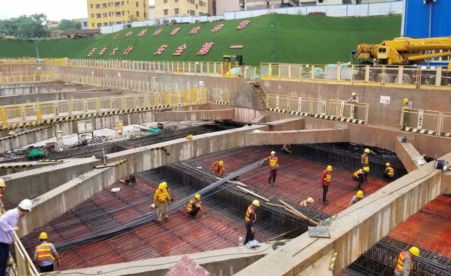 佛山地铁3号线太平站最后一块顶板混凝土浇筑完成 实现结构封顶