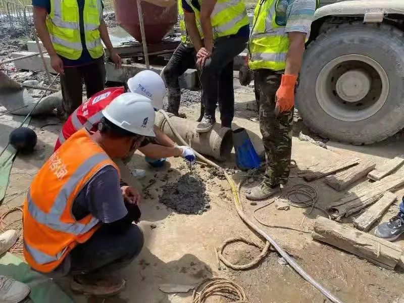 龙港市人民医院建设工程（二期）第一根桩基混凝土浇筑完成