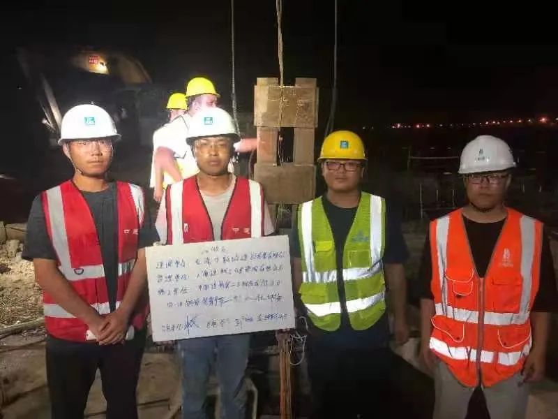 龙港市人民医院建设工程（二期）第一根桩基混凝土浇筑完成