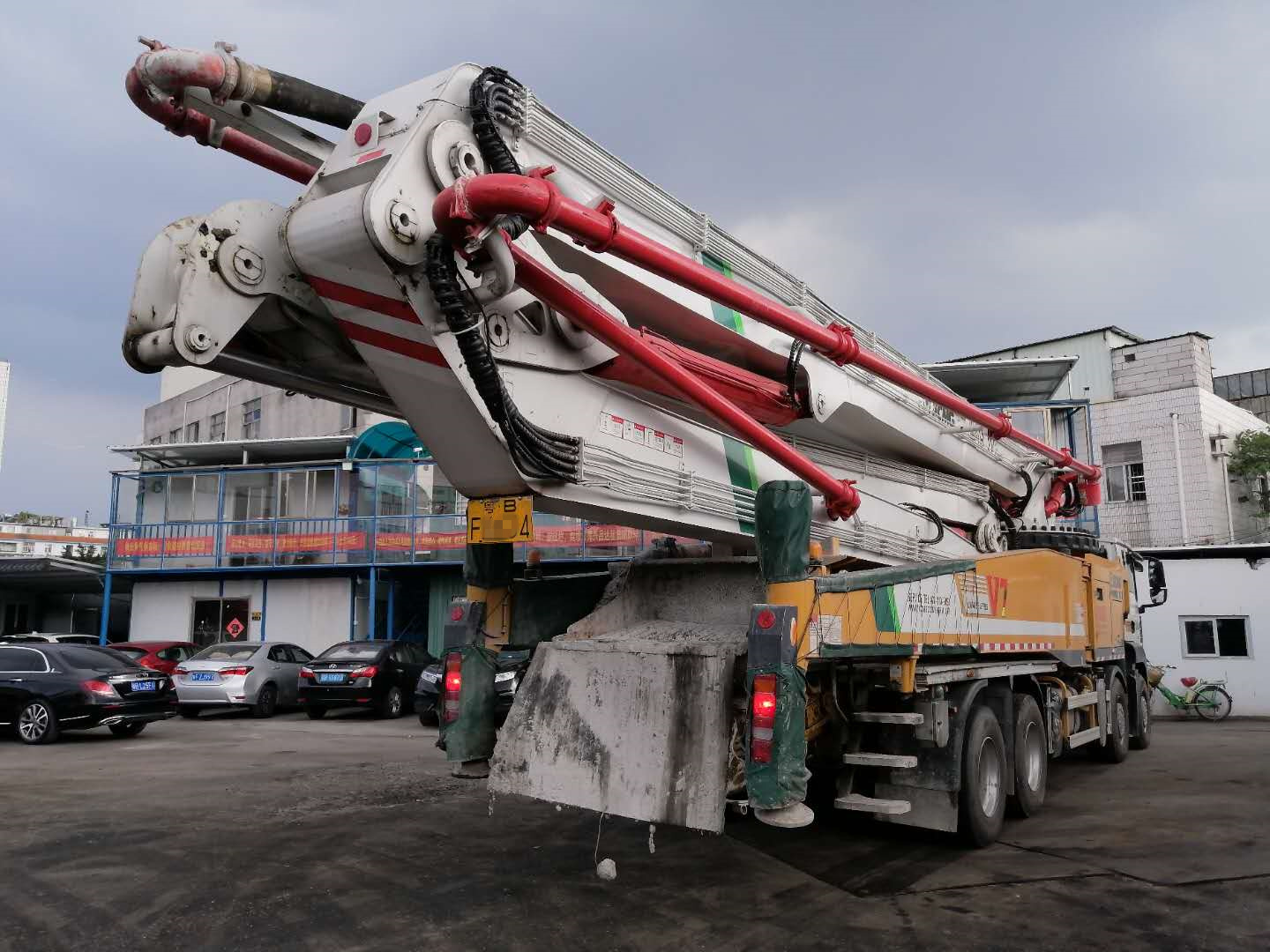 广州2020年国五6节臂徐工62米混凝土泵车，重汽SITRAK底盘
