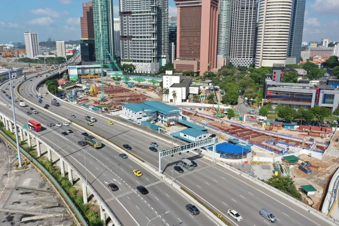 新加坡地铁环线六期C885项目爱德华王子车站底板首段结构砼浇筑完成