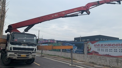 广东广州2013年四桥56米C8系统三一重工混凝土泵车，五十铃底盘