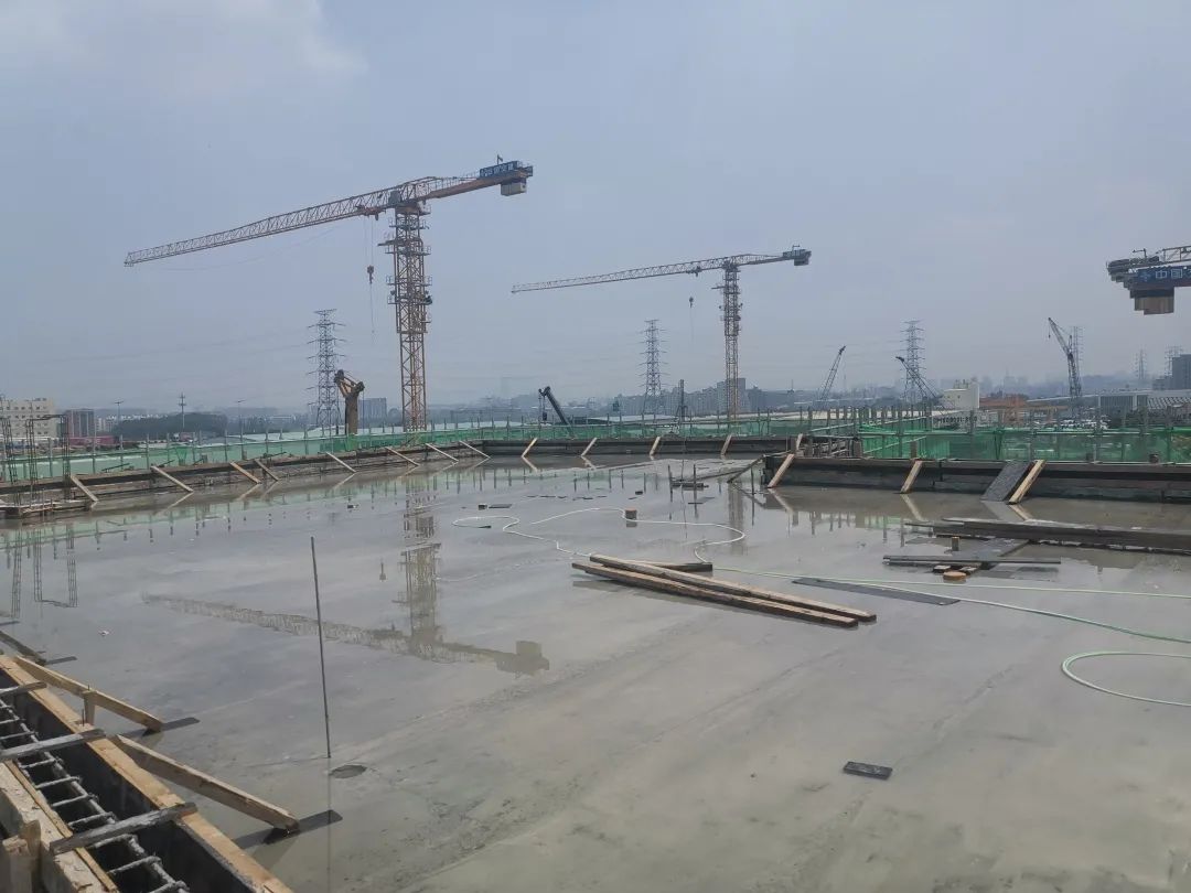 深圳市宝安区沙井水质净化厂三期工程综合楼顺利封顶