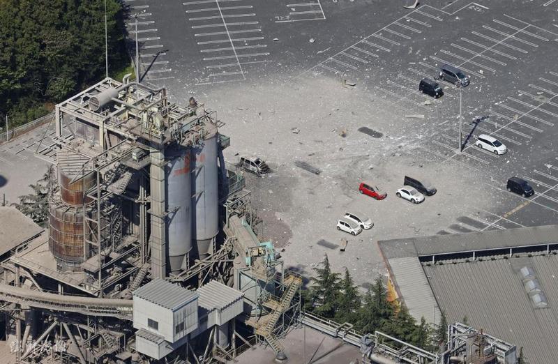 日本埼玉县日高市太平洋水泥公司的工厂发生爆炸
