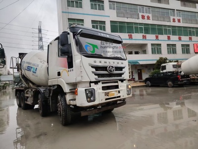 深圳市国六2021年6月份12方罐中集瑞江混凝土搅拌车，上汽红岩底盘