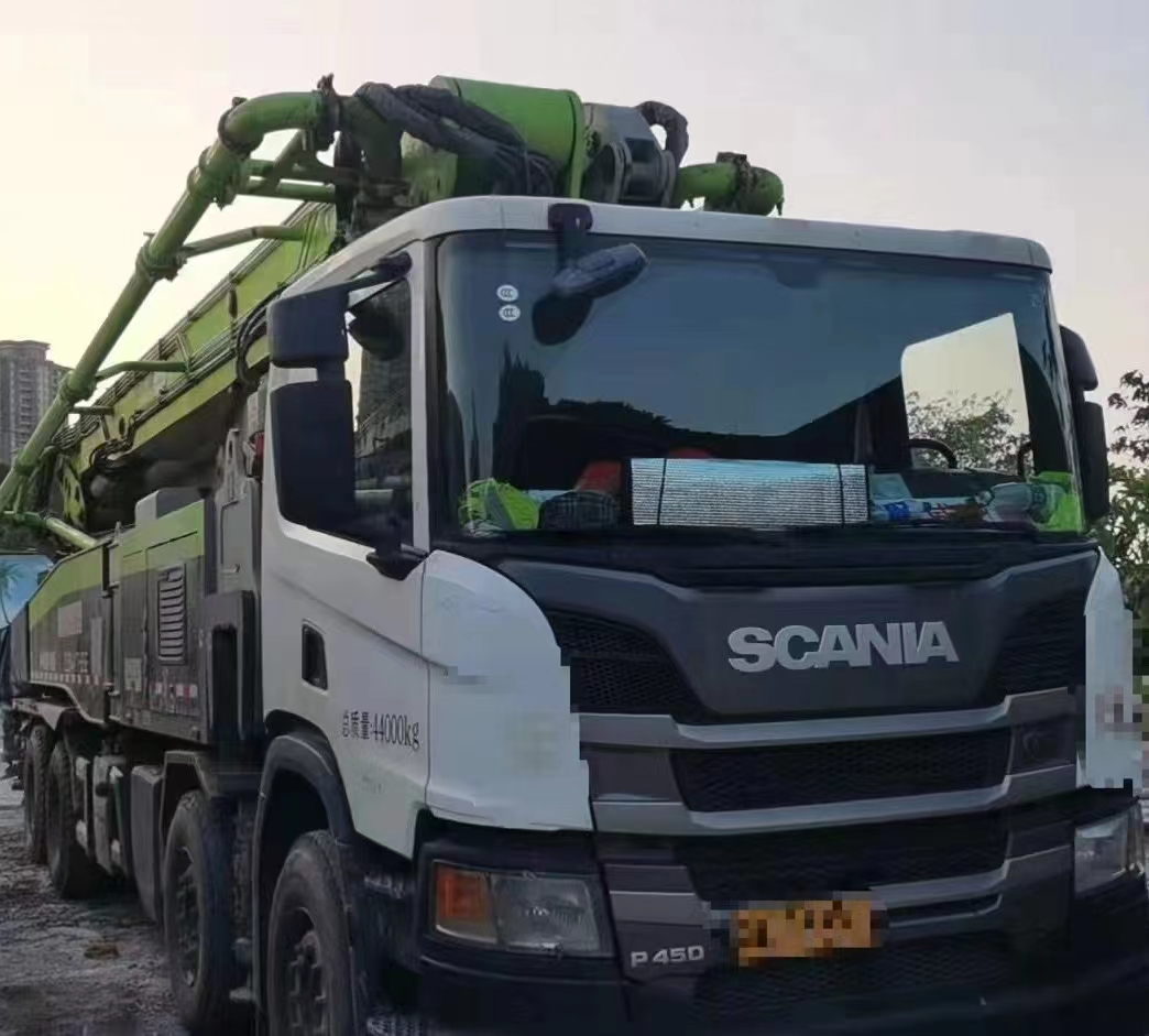 广州2020年56米中联重科泵车，斯堪尼亚底盘