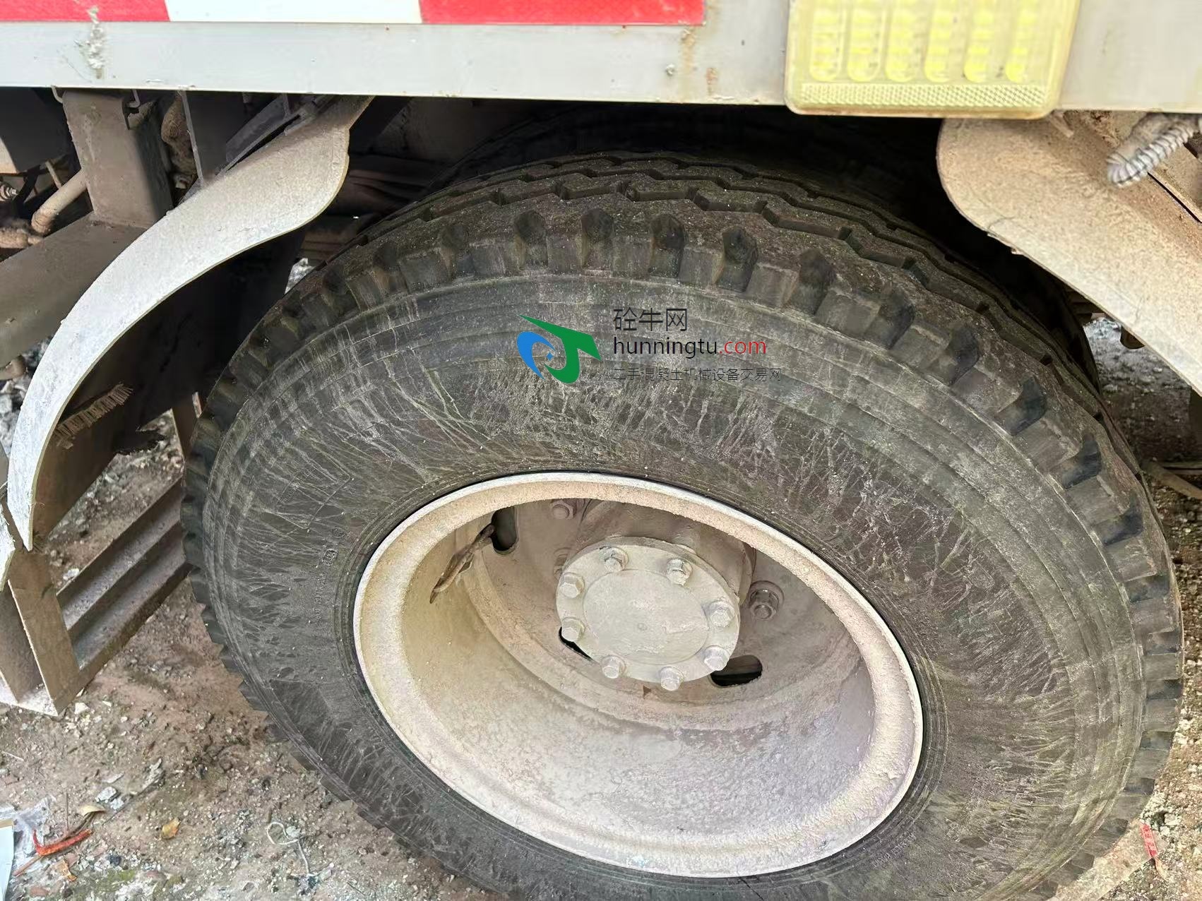 宜宾市国五2021年6月份22兆帕中联重科混凝土车载泵，一汽解放底盘