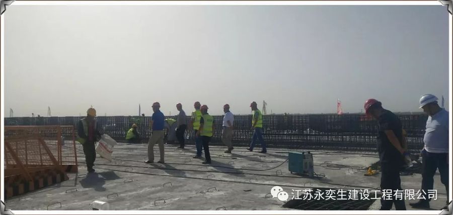 新疆G575巴哈四标北互通现浇桥箱梁混凝土浇筑圆满结束