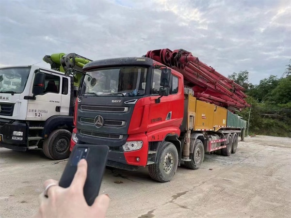 潮州2020年12月56米三一重工混凝土泵车，三一自制底盘