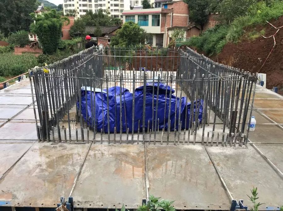 机化铁军：云南宣杨总承包项目部三标段首个承台C30混凝土浇筑完成